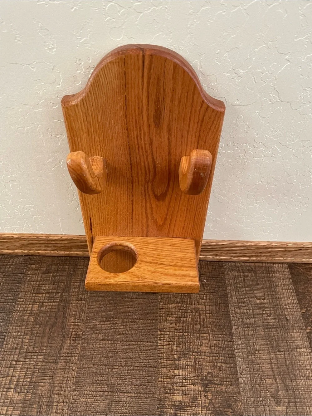 Vintage Wooden Wall Mounted Bathroom Caddy in Natural Oak Finish